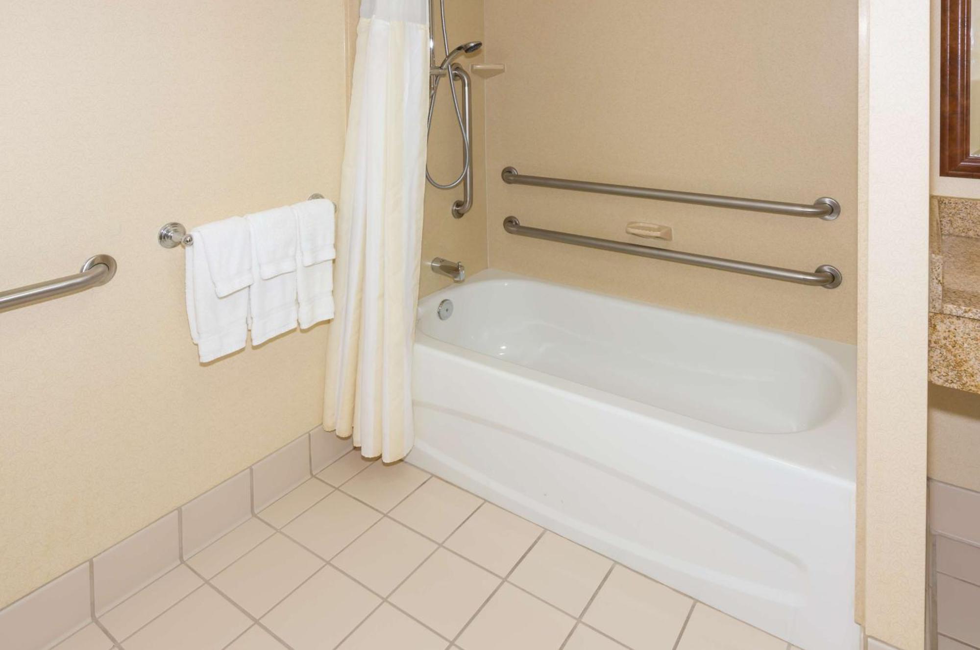 Hilton Garden Inn Buffalo Airport Cheektowaga Exterior foto