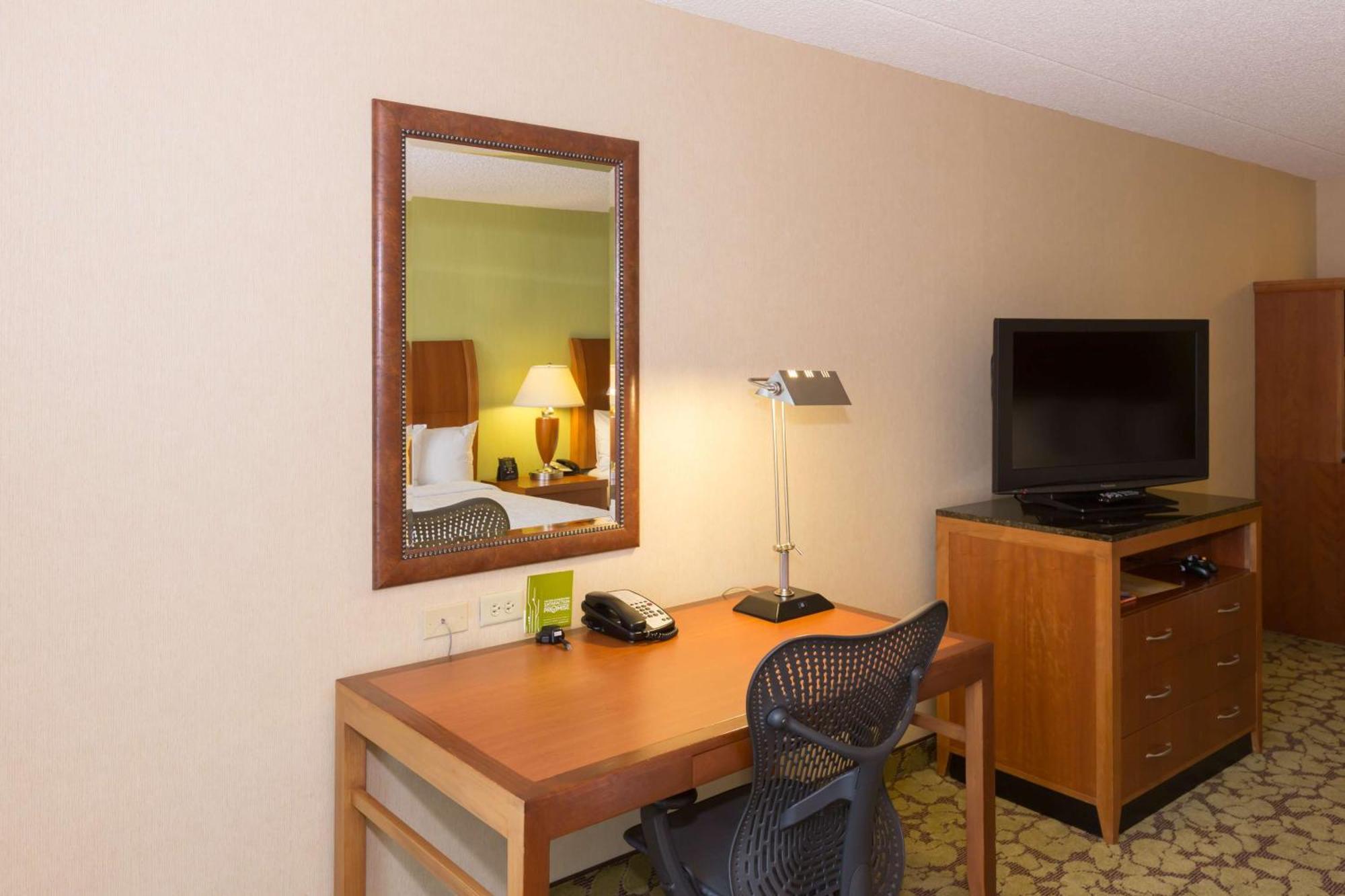 Hilton Garden Inn Buffalo Airport Cheektowaga Exterior foto